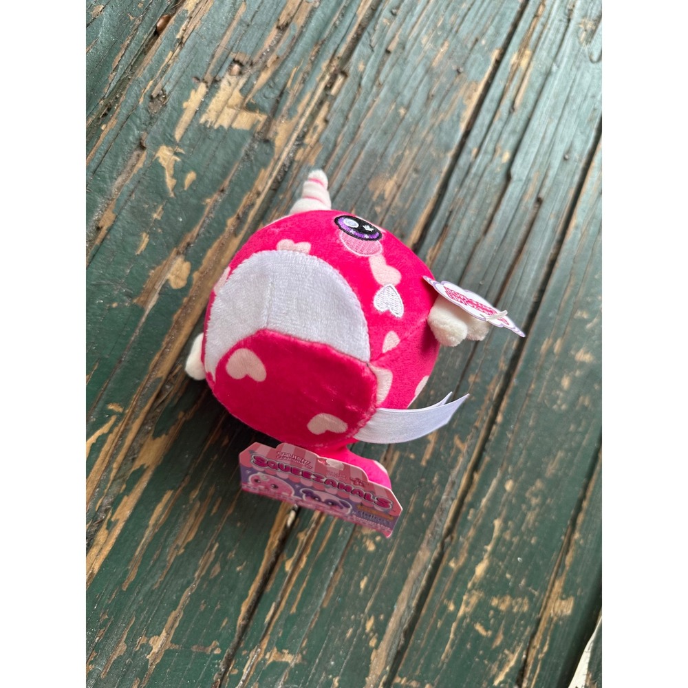 Squeezamals Samantha Narwhal Pink Hearts Claire's Exclusive Scented Plush A3429